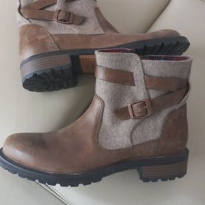 Merrell Women's Legacy Leather & Wool Waterproof Boots Size 7